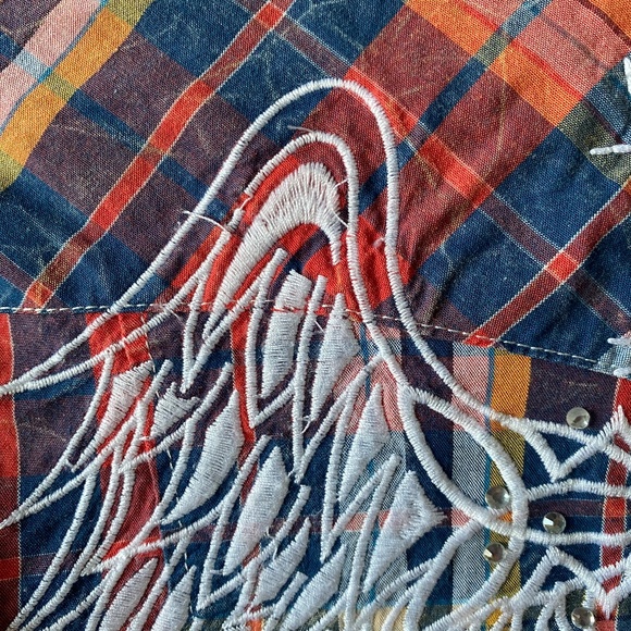 ROCK and Roll Cowgirl embroidered western shirt Yellowstone Rodeo - Picture 5 of 6